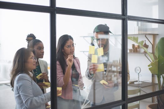 Mastering Employee Training in Low Automation Workplaces: Key Strategies