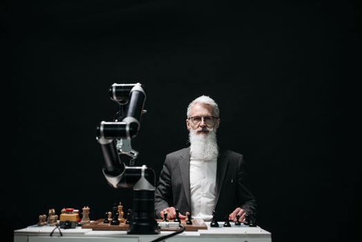 Boosting Workplace Flexibility: The Strategic Role of Low Automation