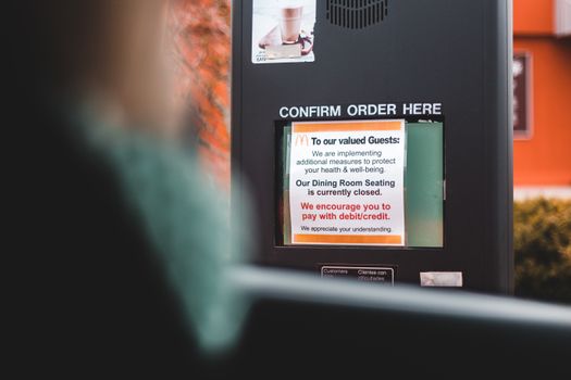 Enhancing Customer Loyalty: The Strategic Value of Low Automation